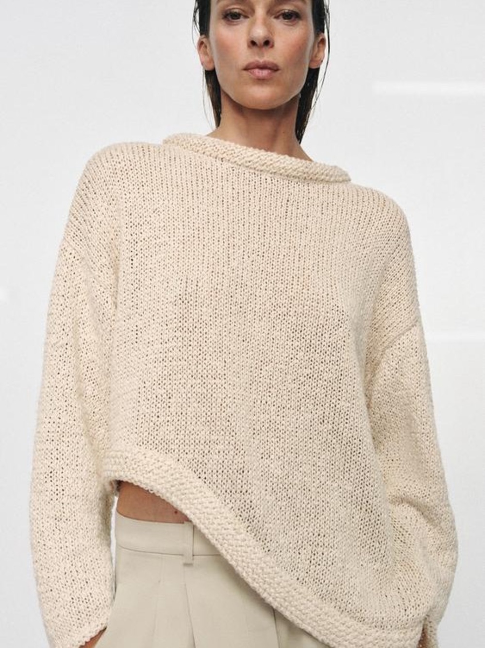Zara Asymmetric Knit Sweater Size Small
Cream / Off-White